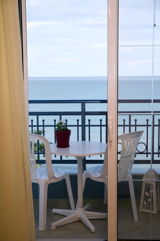Arion Hotel 스칼라 포타미아스 외부 사진